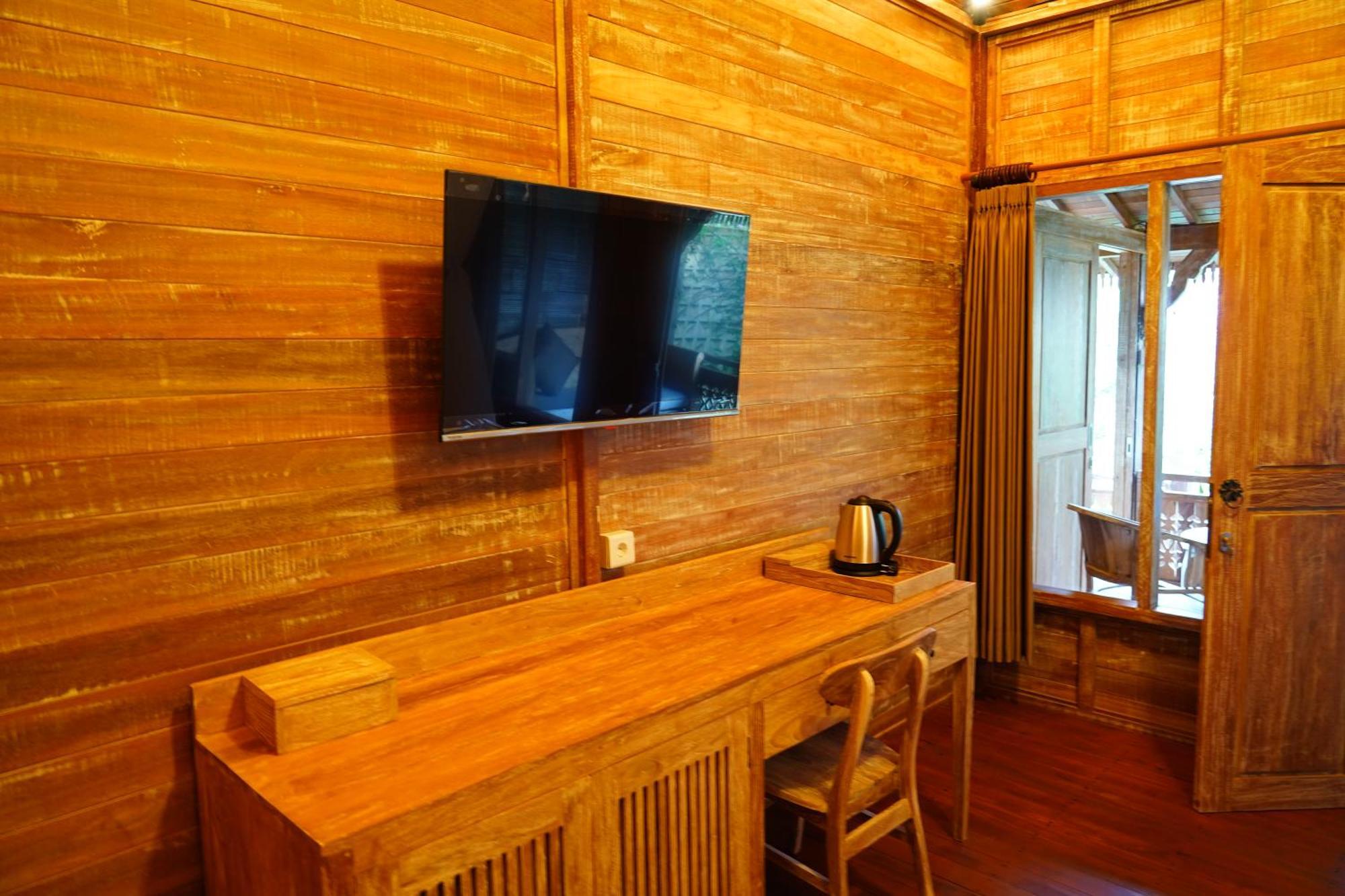Holiday home Lastana Joglo *